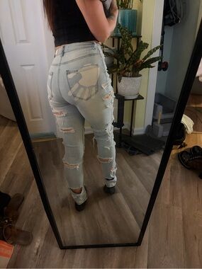 High-Rise Light Blue Distressed Skinny Jeans for Women
